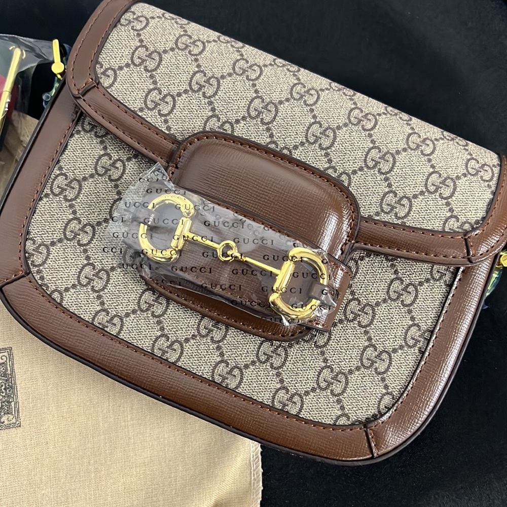 GG Horsebit Crossbody Bag with 2 Straps